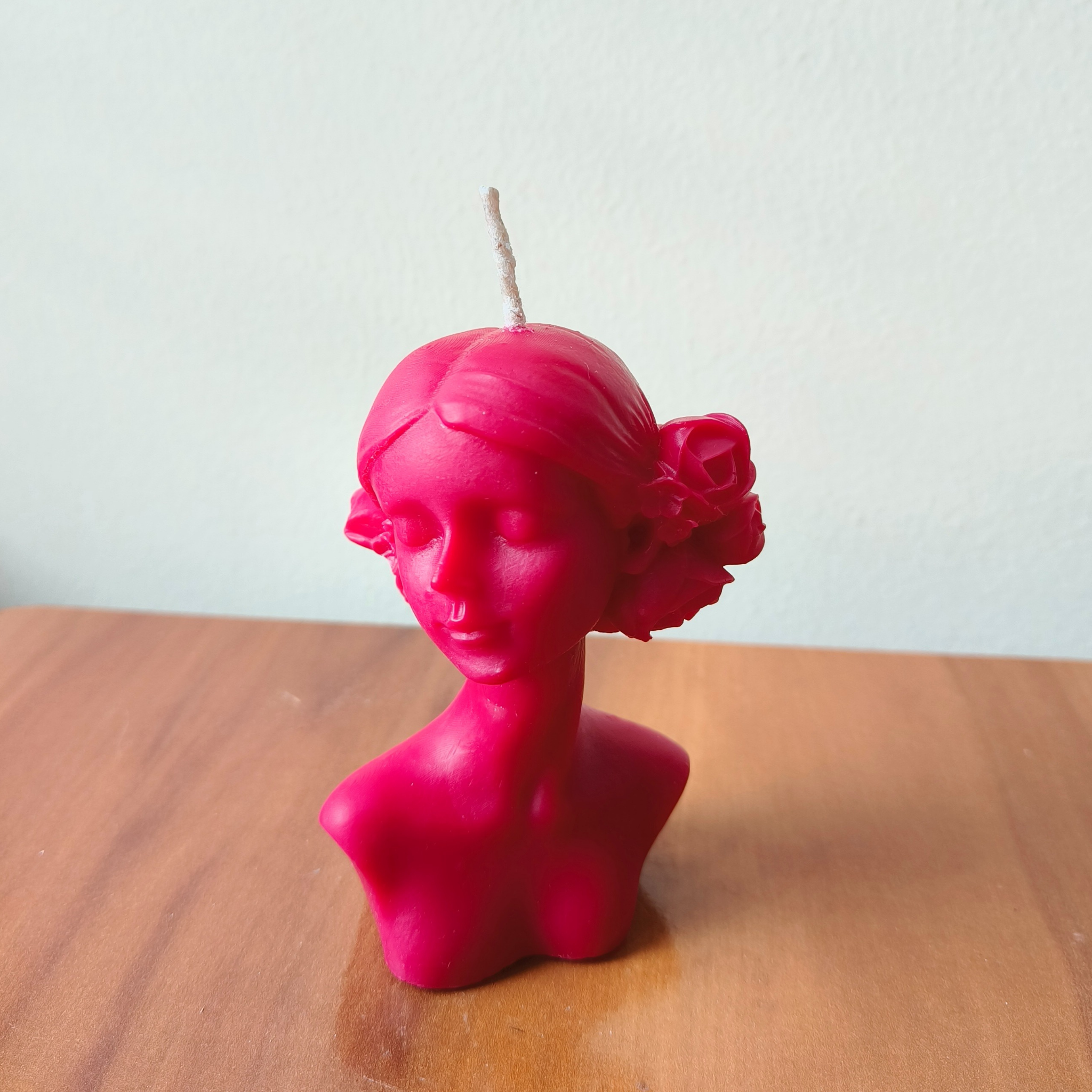 Silent Beauty Candle