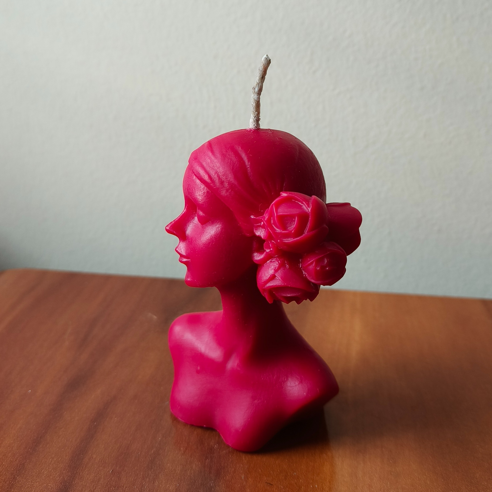 Silent Beauty Candle