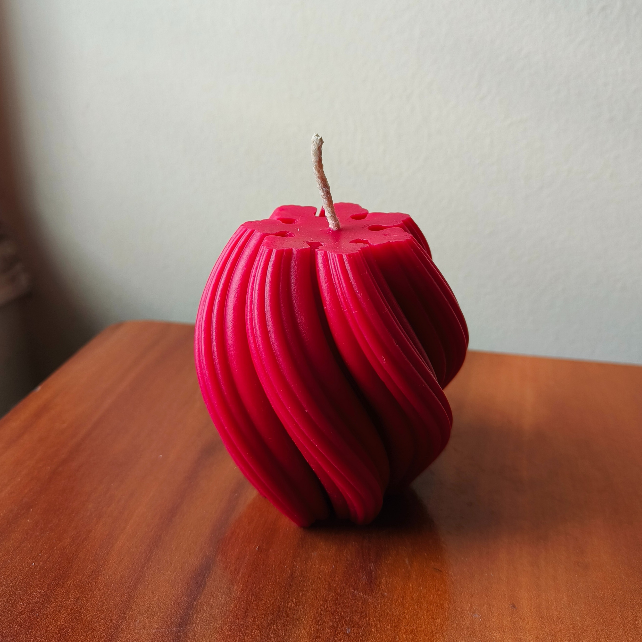 Large Swirl Pillar Candle