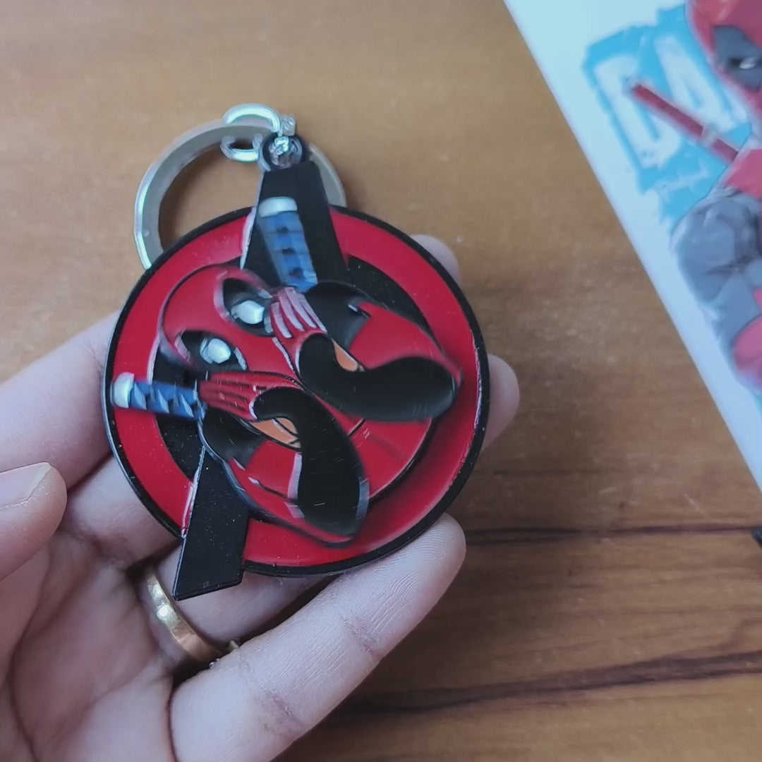 🔥 Deadpool Metal Keychain – Shocked Face Edition